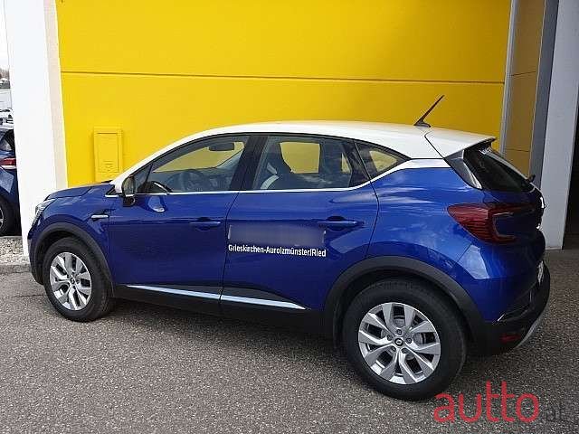2022' Renault Captur photo #4