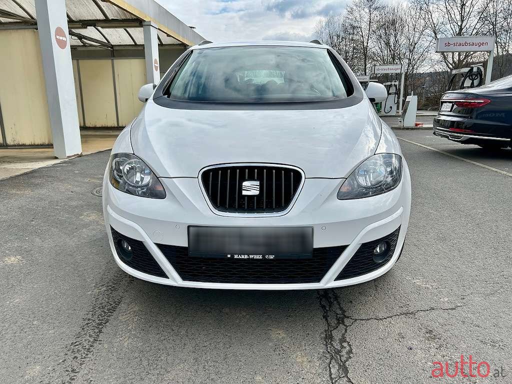 2013' SEAT Altea XL photo #2