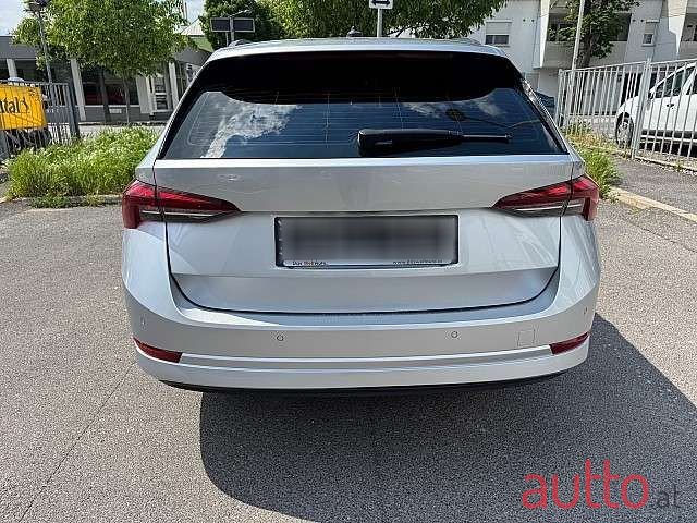 2021' Skoda Octavia photo #6