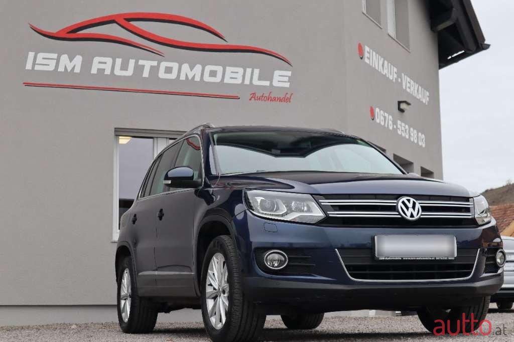 2012' Volkswagen Tiguan photo #1