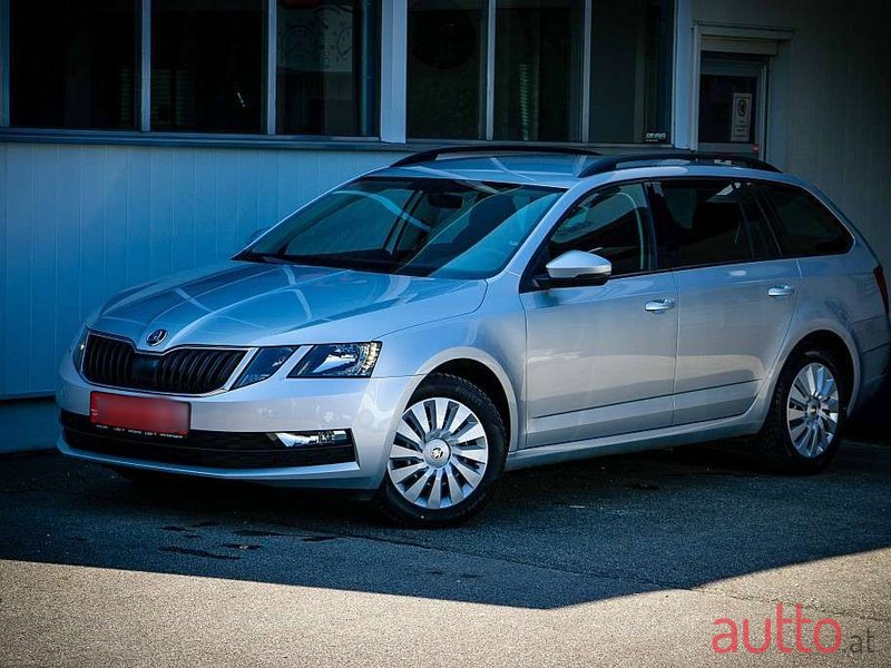 2018' Skoda Octavia photo #3