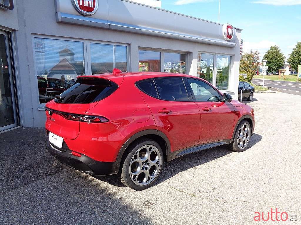 2022' Alfa Romeo Tonale photo #6