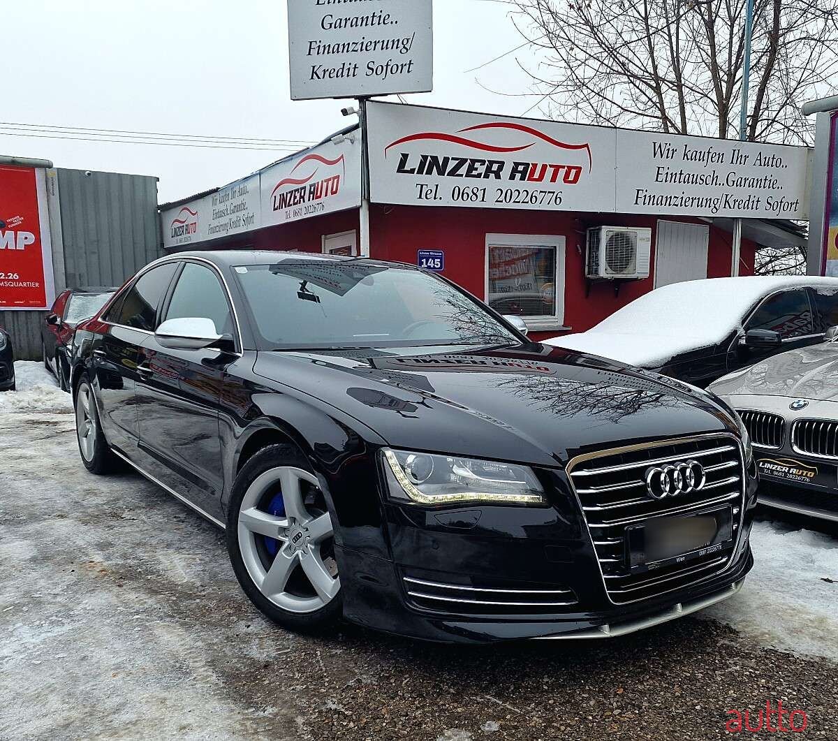 2012' Audi A8 photo #3