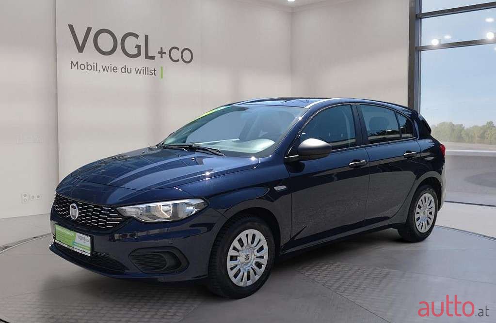2017' Fiat Tipo photo #1