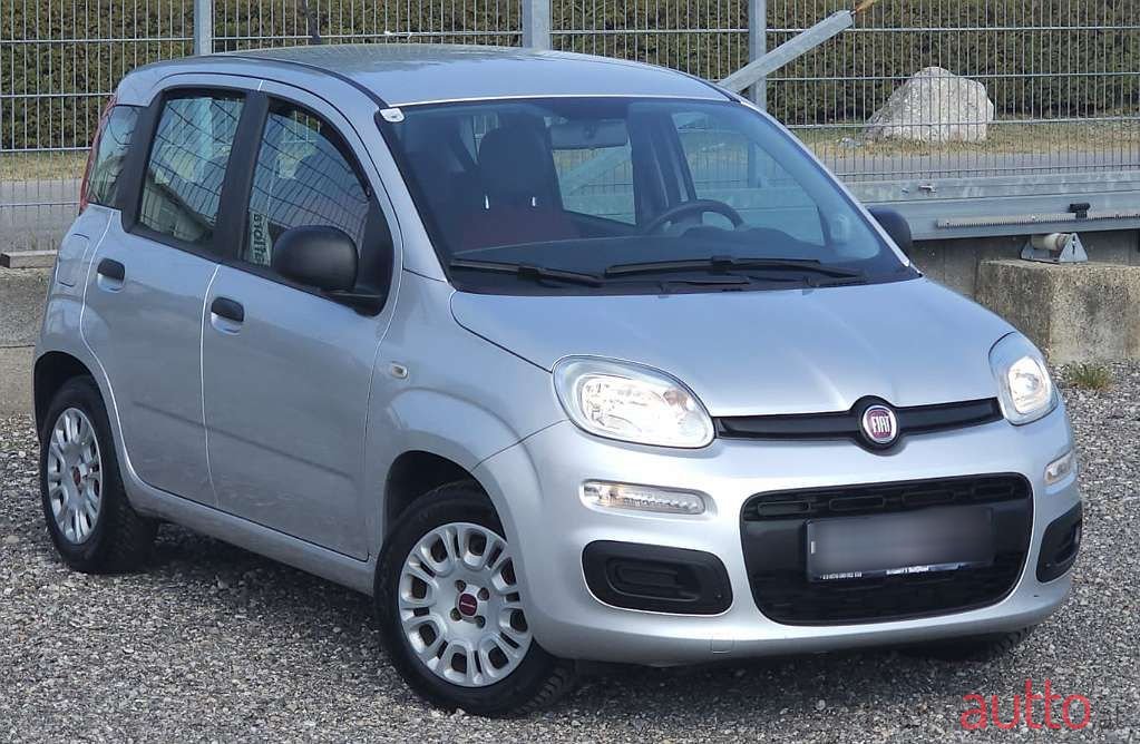 2014' Fiat Panda photo #2