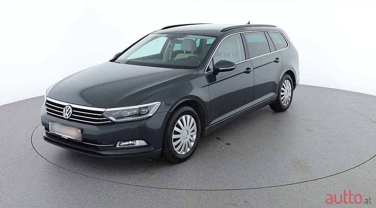 2019' Volkswagen Passat photo #1