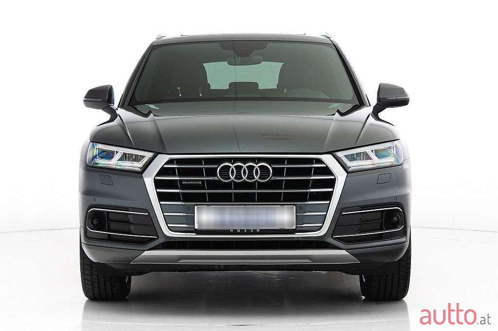 2020' Audi Q5 photo #1