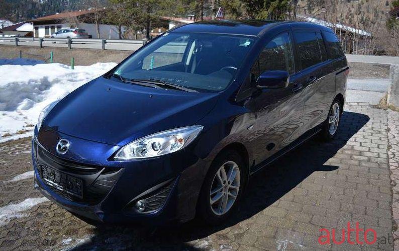 2013' Mazda Mazda5 photo #1