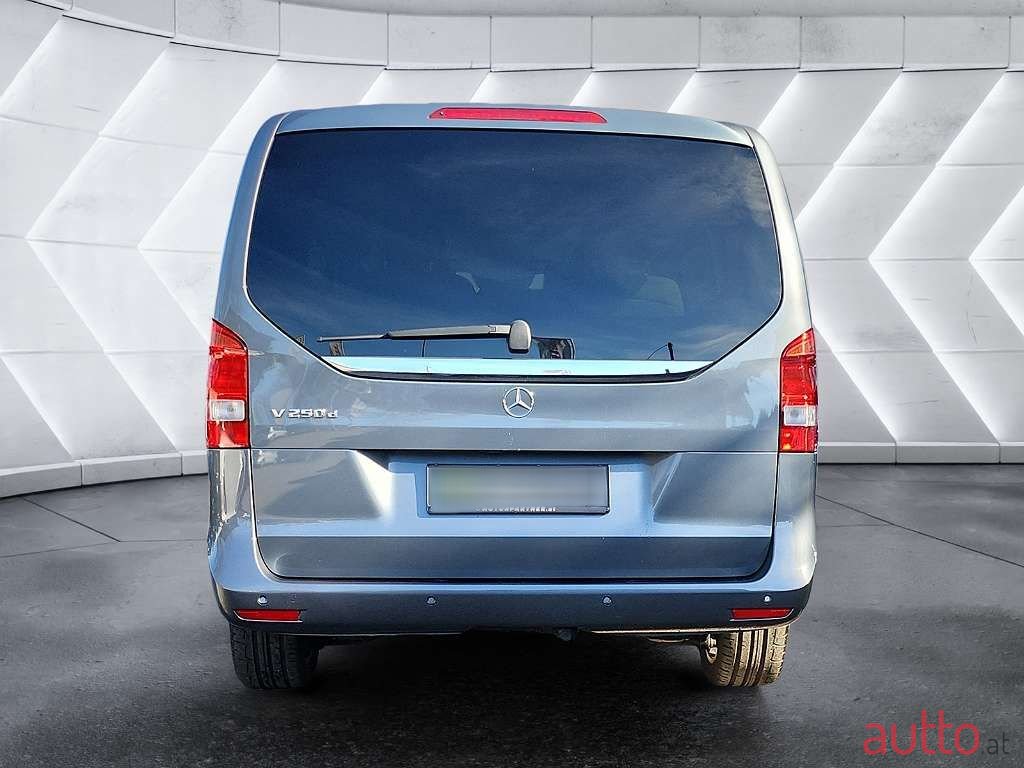 2018' Mercedes-Benz V-Klasse photo #4