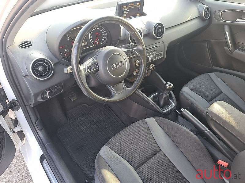 2016' Audi A1 photo #5