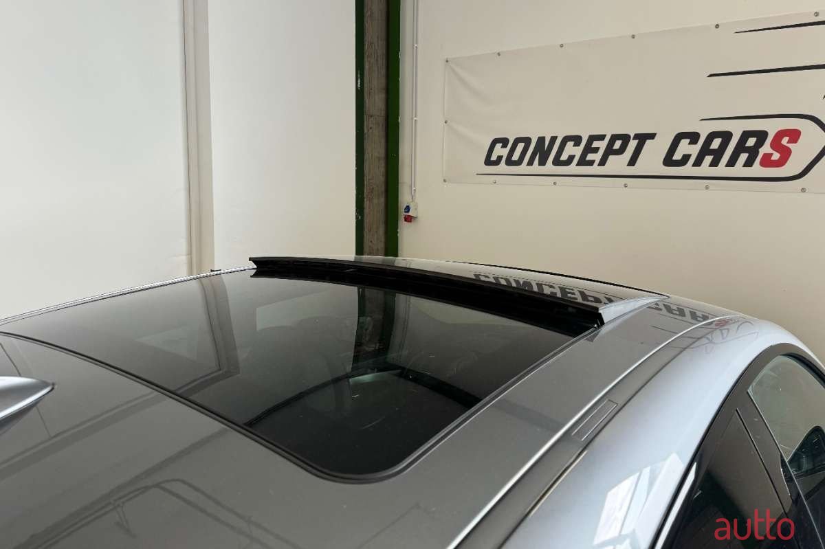 2012' BMW 5Er-Reihe photo #5