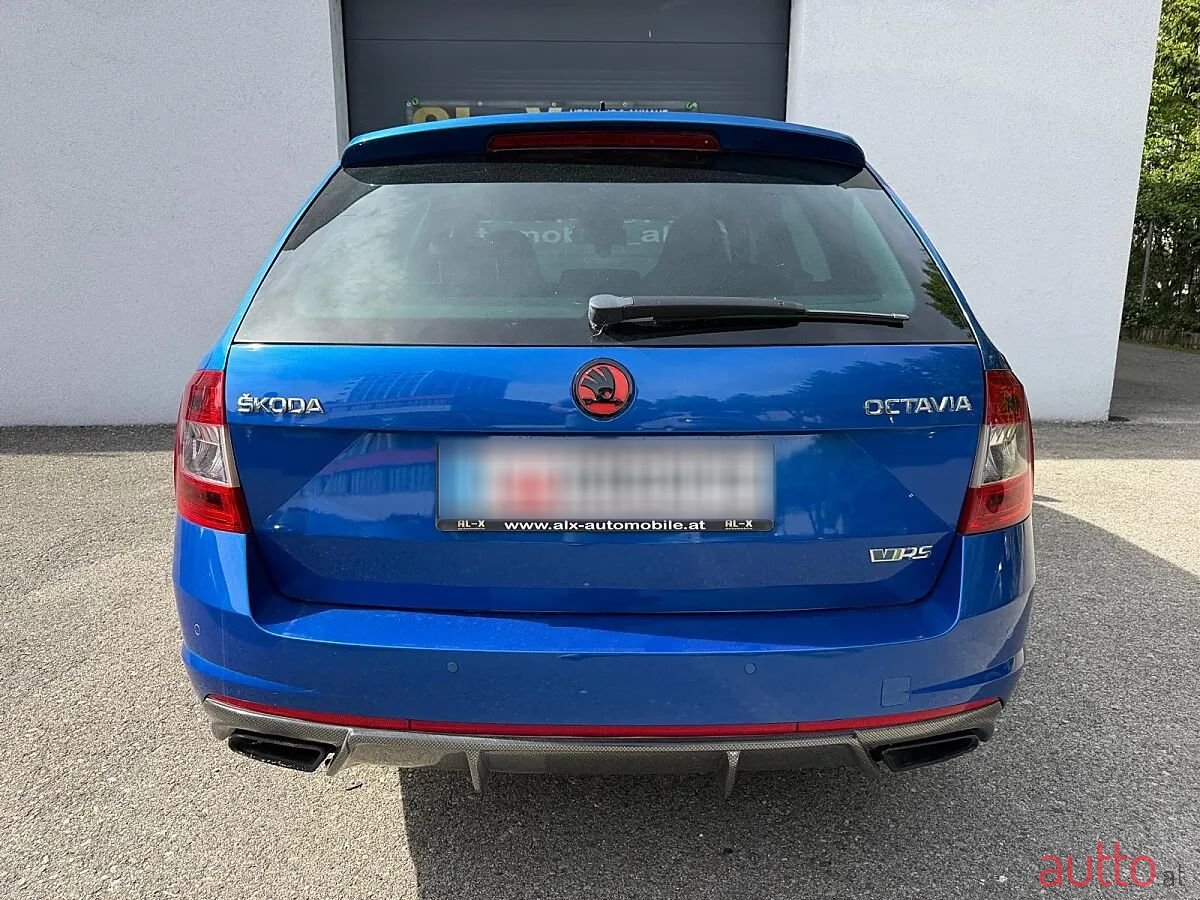2014' Skoda Octavia photo #6