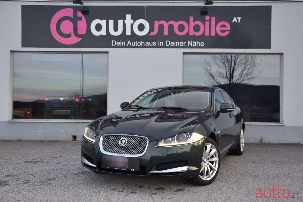 2012' Jaguar XF photo #1