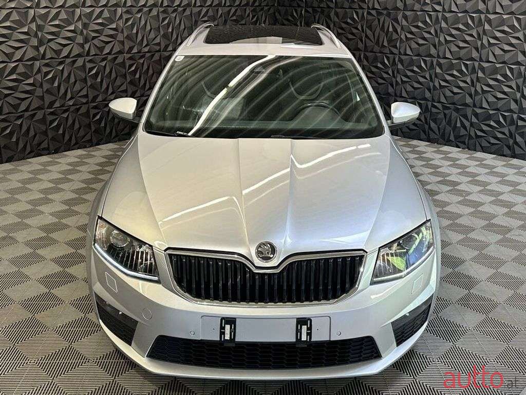 2014' Skoda Octavia photo #3