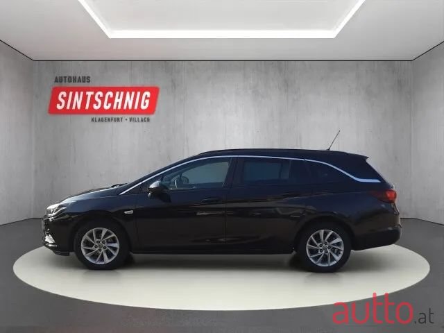2019' Opel Astra photo #3