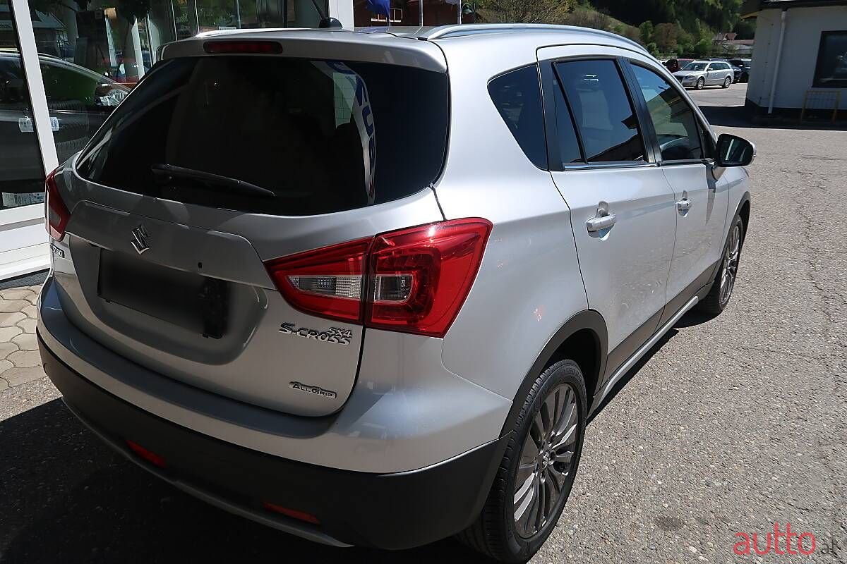 2019' Suzuki SX4 S-Cross photo #4