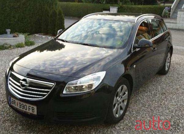 2009' Opel Insignia photo #2