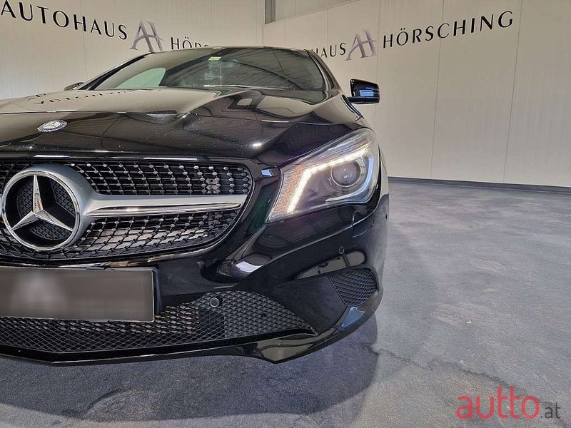 2015' Mercedes-Benz Cla-Klasse photo #2