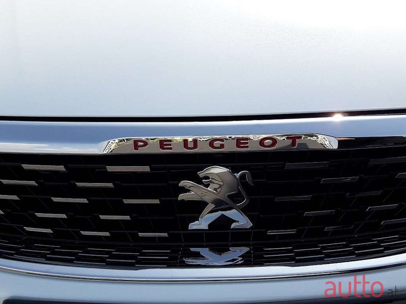 2017' Peugeot 308 photo #6