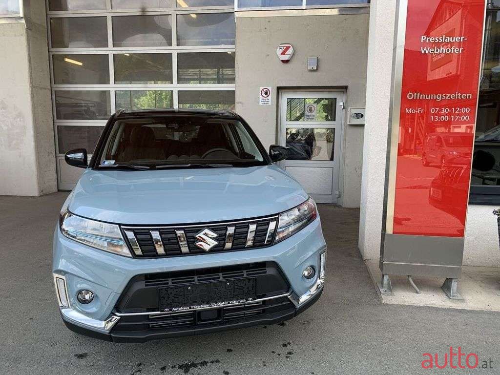 2022' Suzuki Vitara photo #2