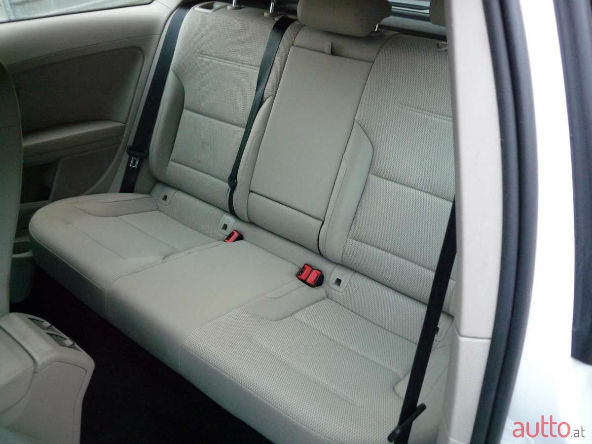 2014' Volkswagen Golf photo #6