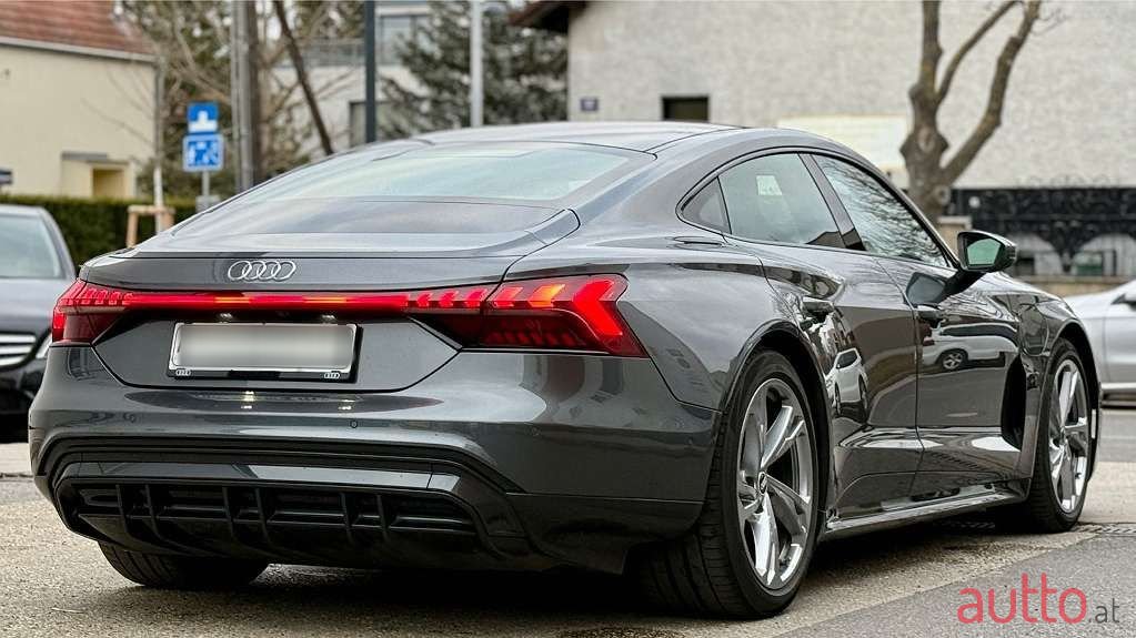 2021' Audi e-tron GT photo #5