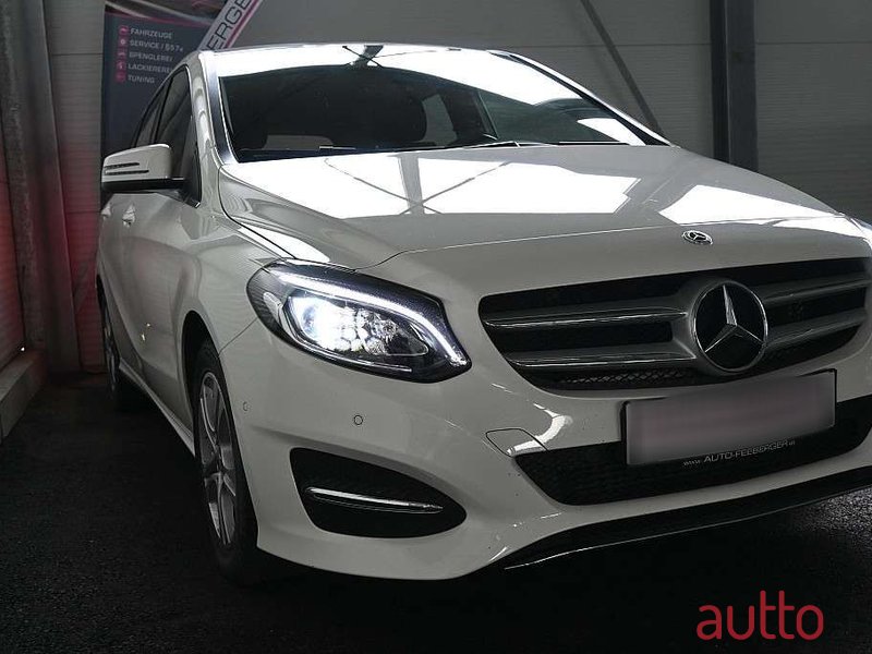 2018' Mercedes-Benz B-Klasse photo #3