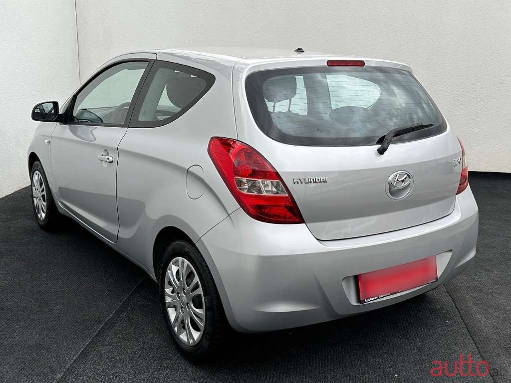 2009' Hyundai i20 photo #4