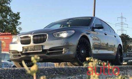 2010' BMW 5Er-Reihe photo #2