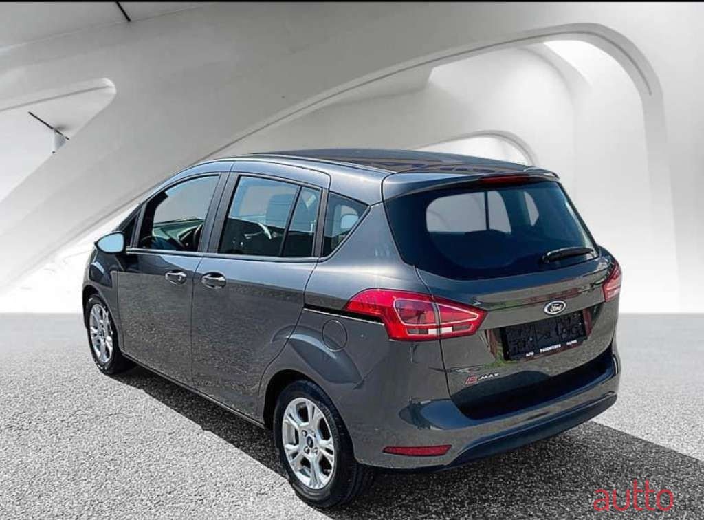 2015' Ford B-MAX photo #6