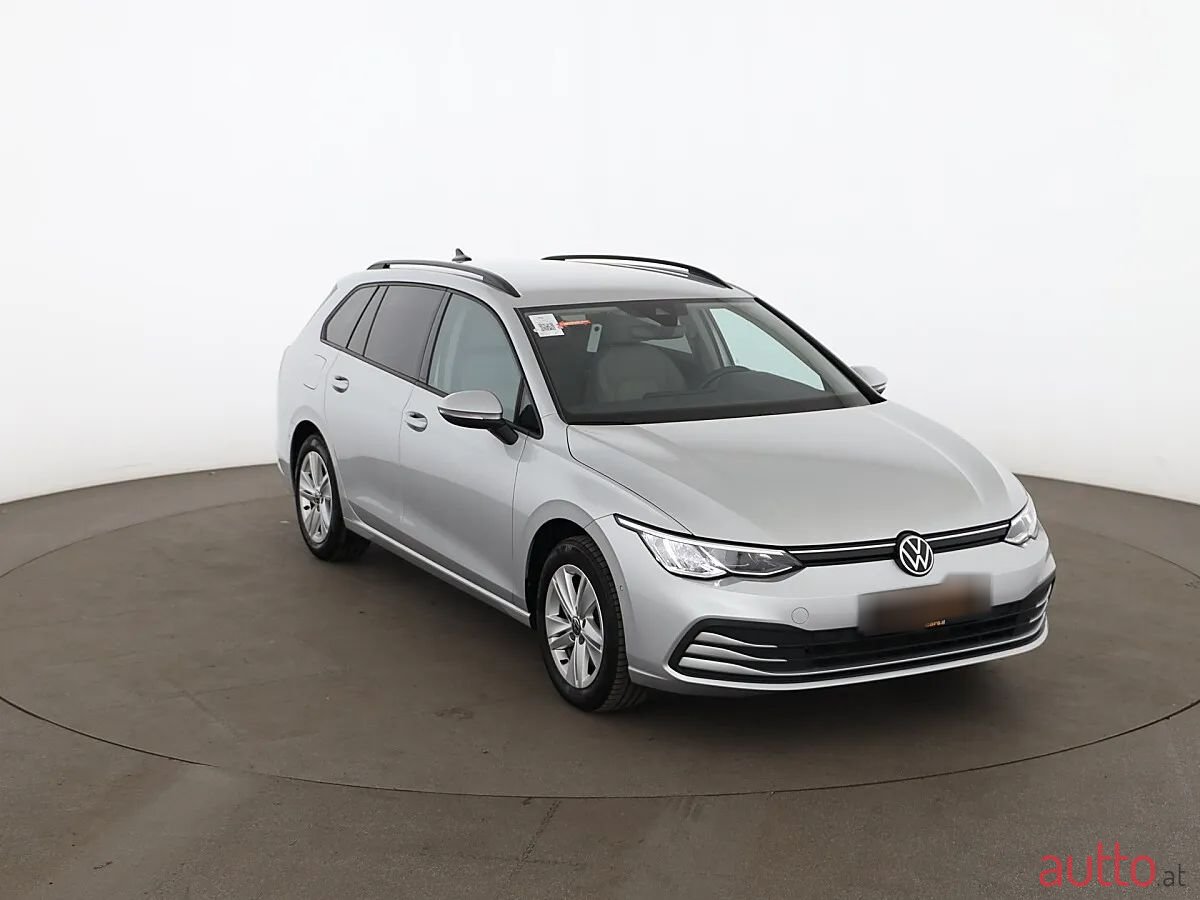 2022' Volkswagen Golf photo #4