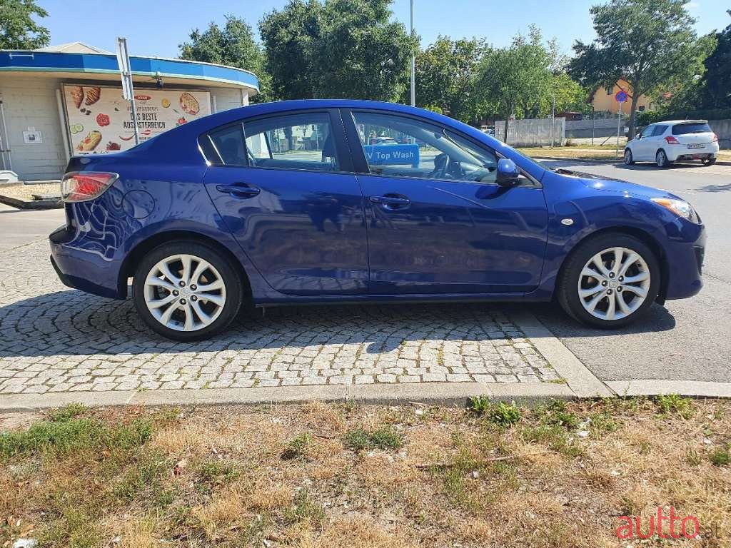 2010' Mazda Mazda3 photo #6