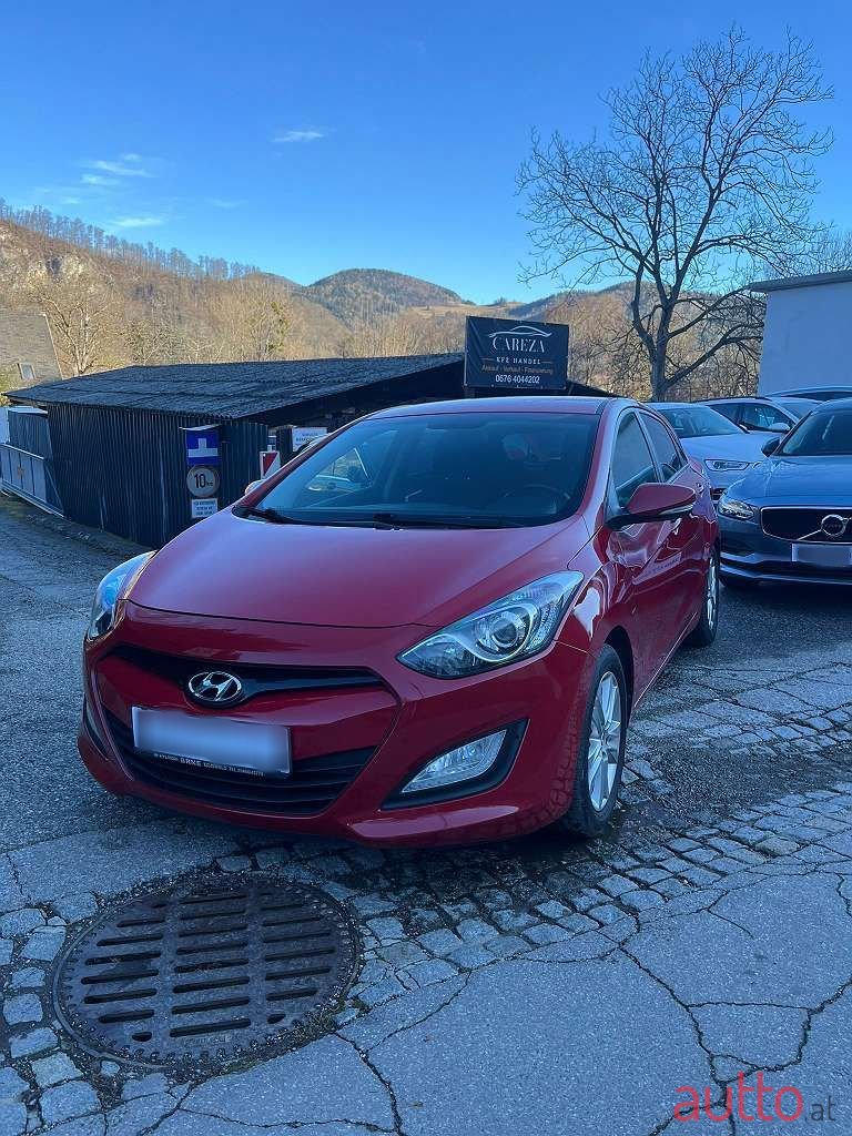 2013' Hyundai i30 photo #1