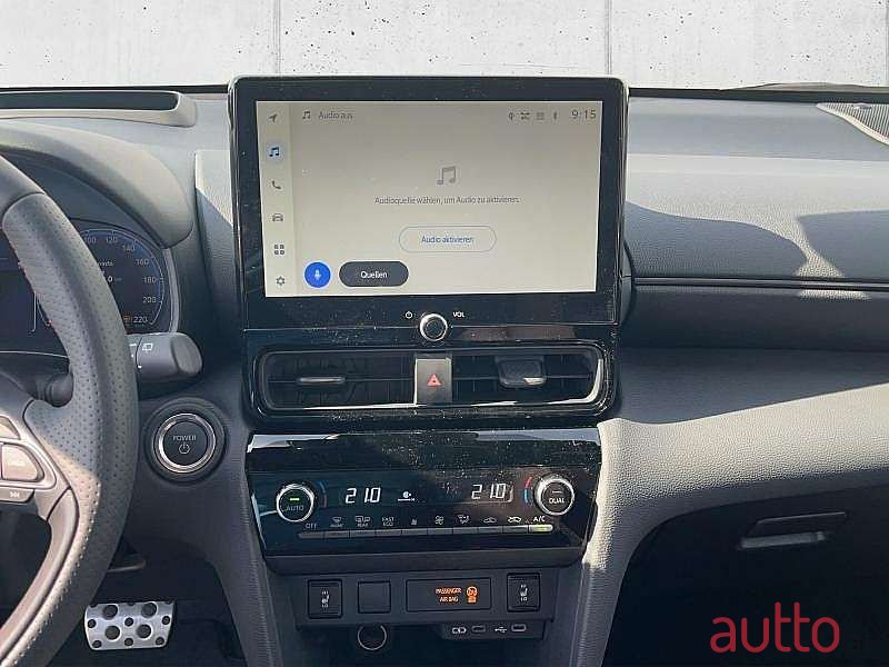 2024' Toyota Yaris Cross photo #4