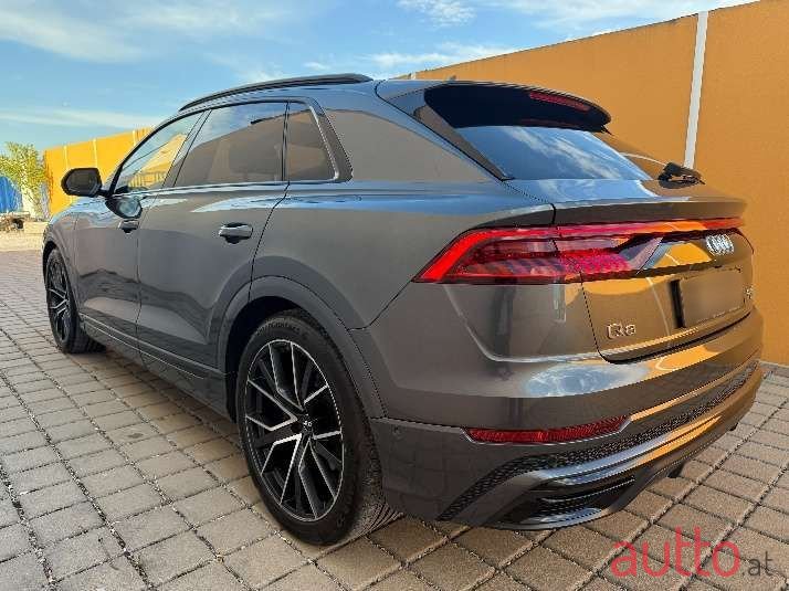 2018' Audi Q8 photo #5
