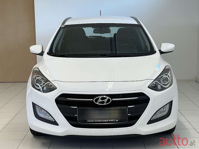 2015' Hyundai i30 photo #2