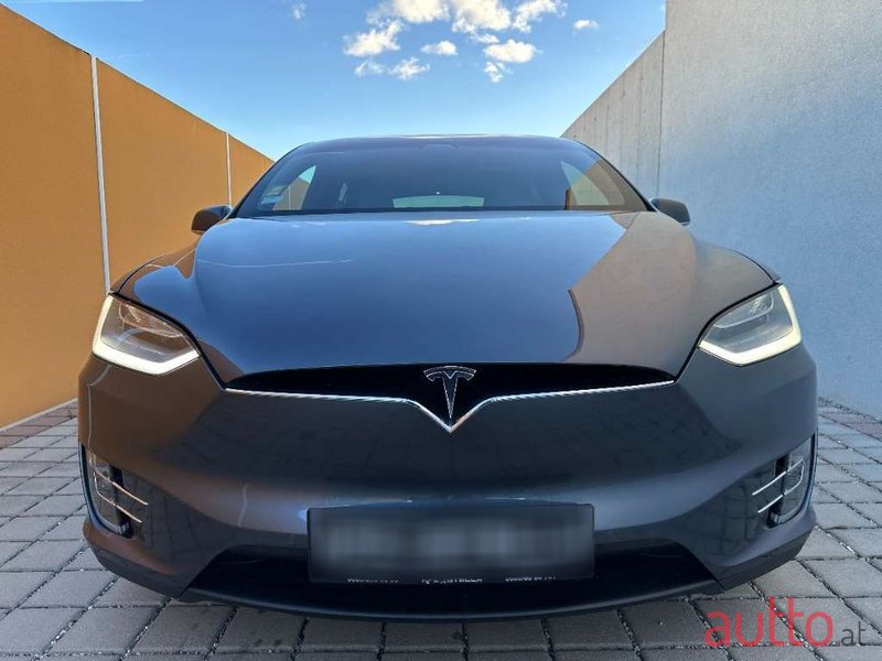 2018' Tesla Model X photo #2