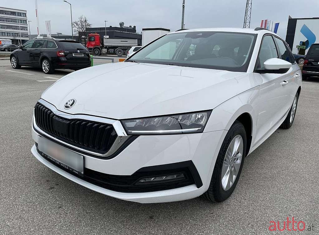 2022' Skoda Octavia photo #1