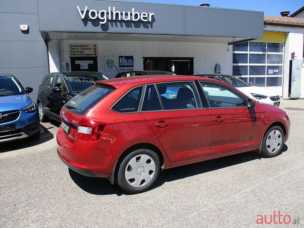 2014' Skoda Rapid photo #1