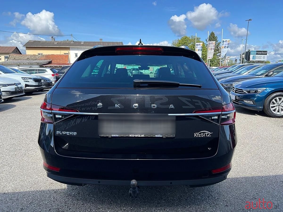 2023' Skoda Superb photo #4