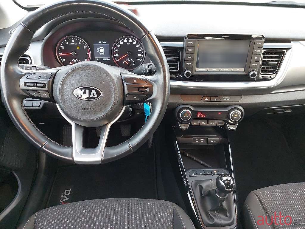 2022' Kia Stonic photo #6