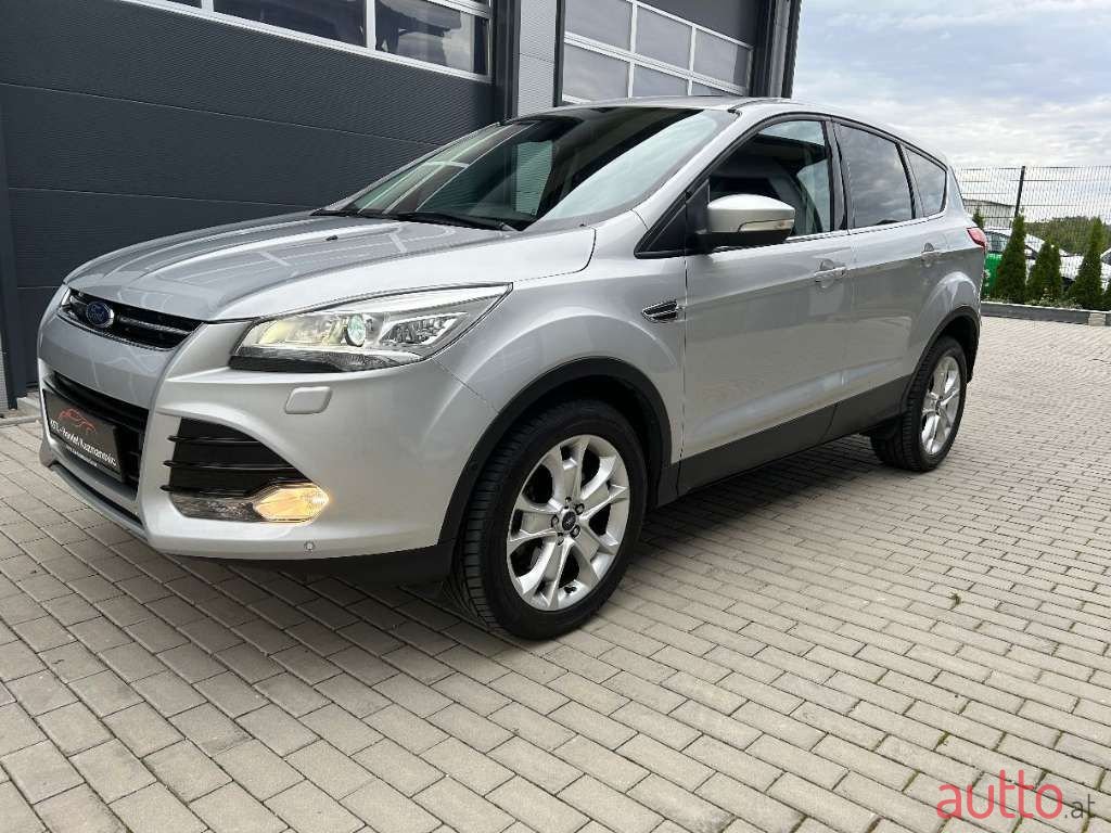 2013' Ford Kuga photo #2
