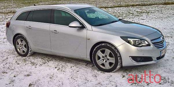 2014' Opel Insignia photo #2