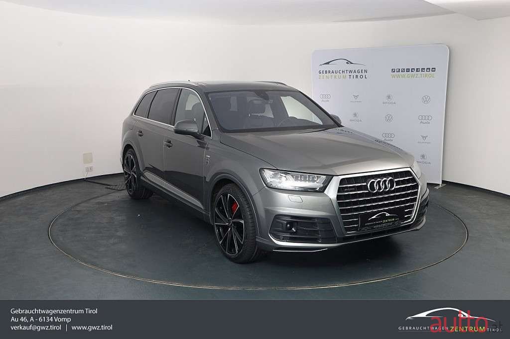 2015' Audi Q7 photo #3