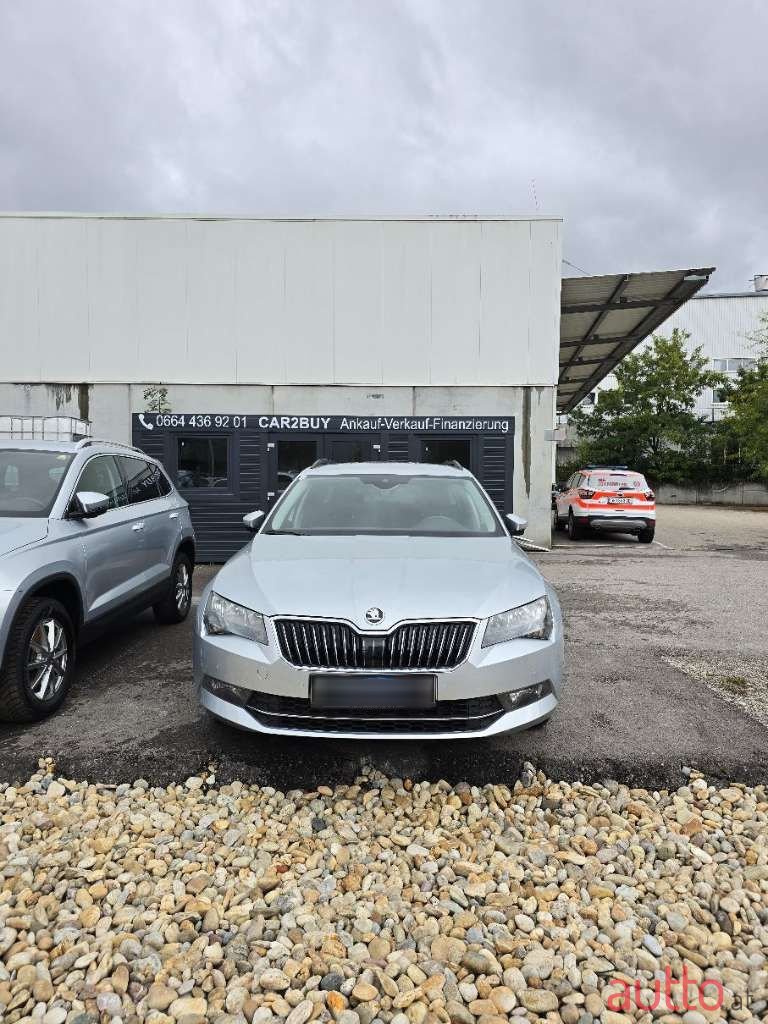 2019' Skoda Superb photo #1