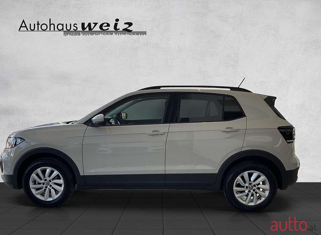 2023' Volkswagen T-Cross photo #3