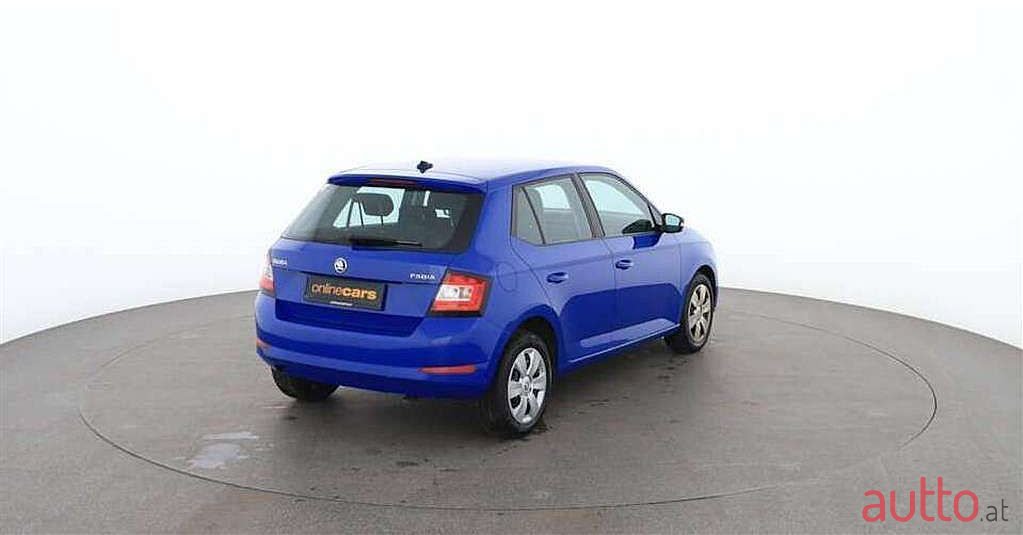 2019' Skoda Fabia photo #3