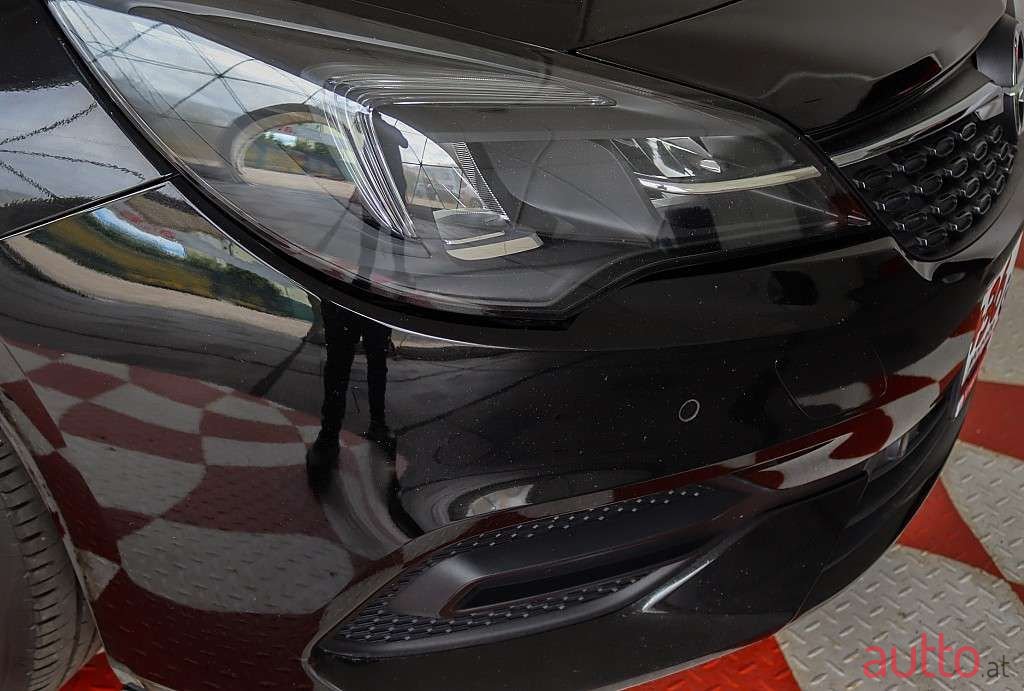2021' Opel Astra photo #4