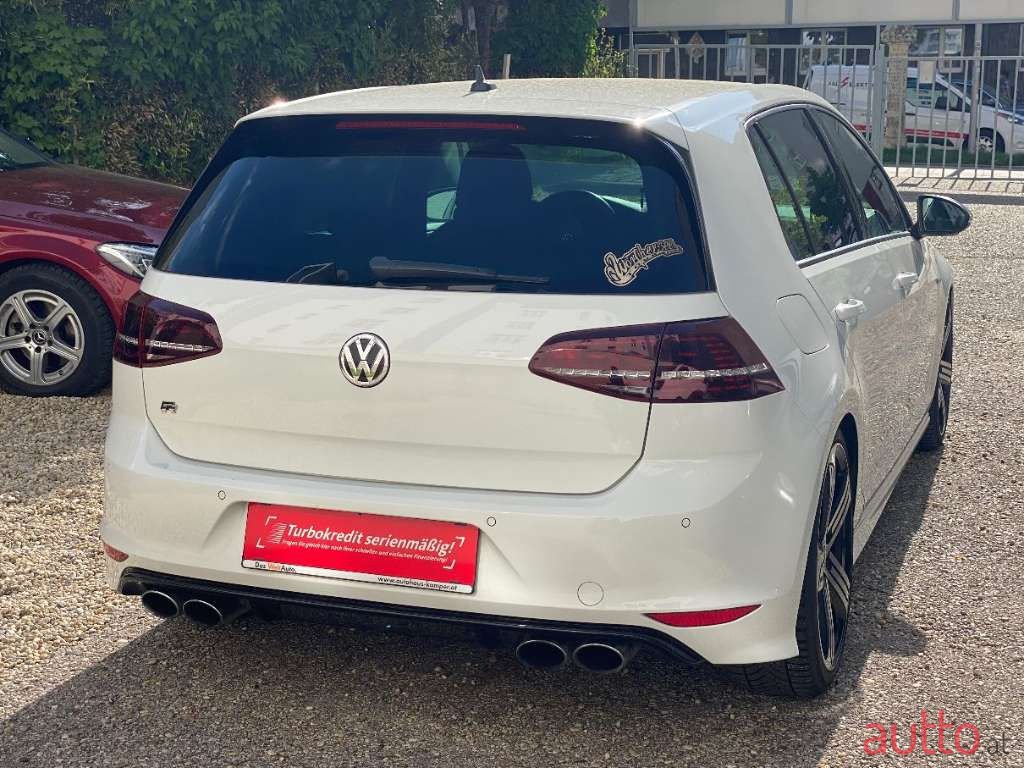 2014' Volkswagen Golf photo #3