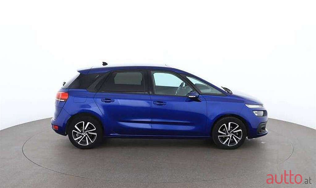2018' Citroen C4 Picasso photo #1